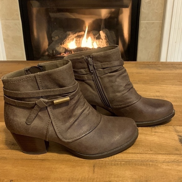Baretrap Rhapsody Ankle Boots, Size 6.5M, Brown. - Picture 3 of 5